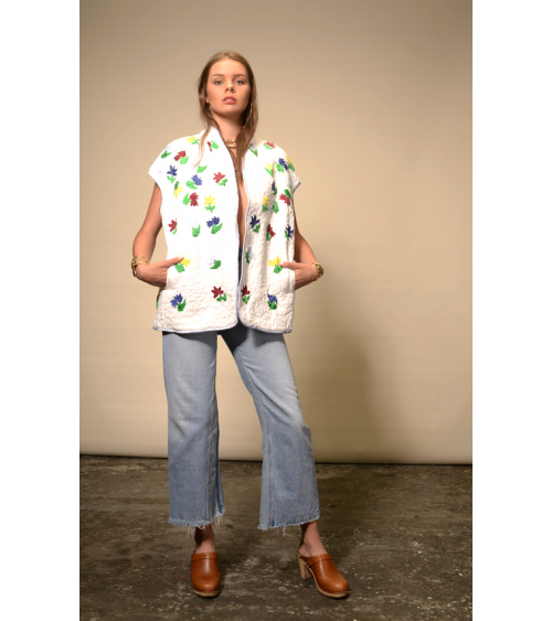 blanc kimono sans manches fleurs