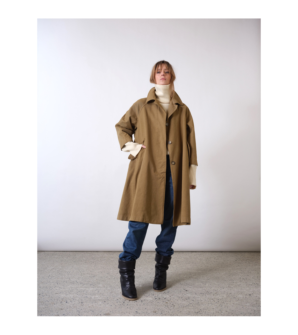 trench kaki